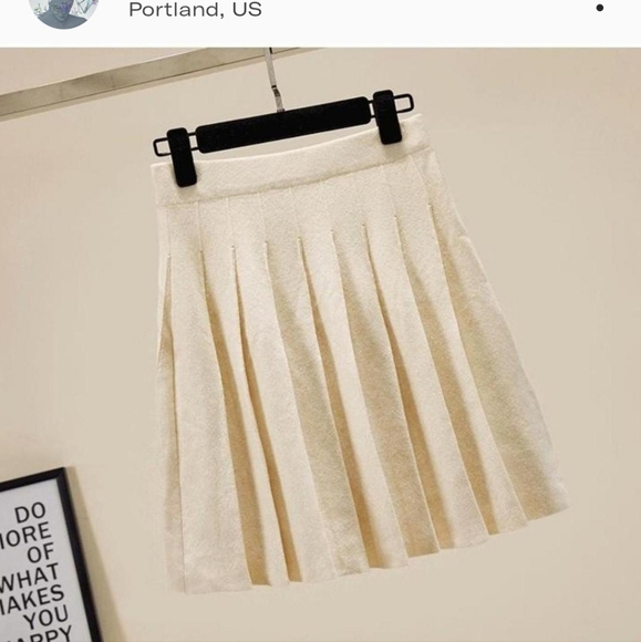 NWOT Cream White Thick Pleated A-line Sweater Skirt - Picture 2 of 3